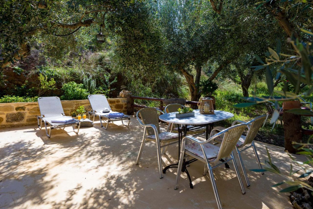 Villa The Olive House Kondomarion Exterior foto